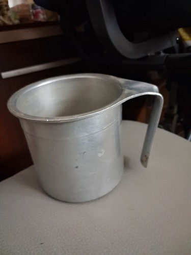 Ancienne mesure pot - ancienne, lait