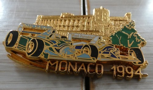 Pin formula one - pin's, ayrton