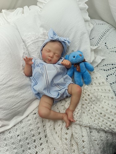 Adorable mini bébé reborn - bébé,