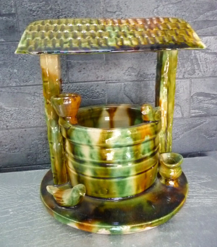 Ancien puits aux - puits, oiseaux