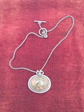 Collier par UBU à Paris