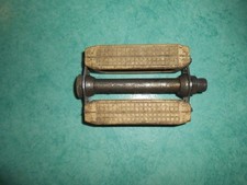 Pédale droite Lyotard PL