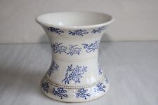 Ancien vase ou pot en faïence