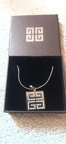 Collier givenchy parfum - collier,