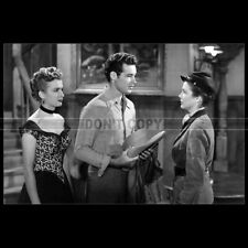 Photo F.027307 CAROLE MATHEWS GUY MADISON CATHY DOWNS (MASSACRE RIVER) 1949