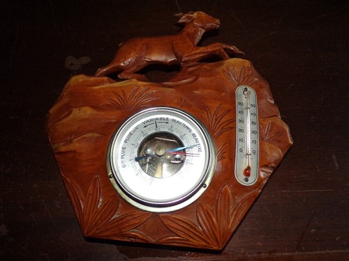 Baromètre bois avec - en, un