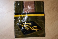 Bas nylon fully fashioned couture stockings vintage chair T1