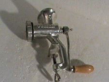 hachoir à viande PRO/MARQUE DORKERT/ POIDS 2KG200