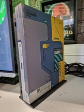 Microsoft Xbox One X Cyberpunk 2077 Édition Limitée + Manette + Socle Vertical