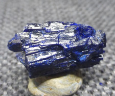 Minéraux, Azurite Kerouchen Maroc, 2 cm x 1,2 cm