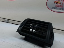 Aerateur tableau de bord avant