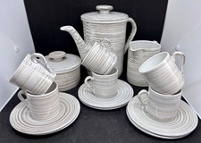 Joli SERVICE à CAFE faïence de SALINS blanche décor peigné marron spirale