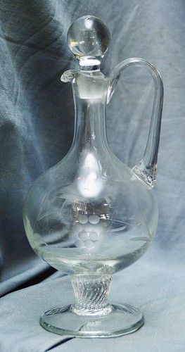 Carafe avec poignée - carafe, poignée,