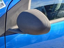 RETROVISEUR EXTERIEUR GAUCHE Peugeot 107 Hatchback 1.0 12V (384F(1KR)) 2010