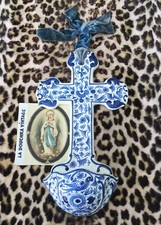 FRENCH 1900s HOLY WATER FONT WALL CRUCIFIX~WHITE/BLUE HAND PAINTED CERAMIC~RARE