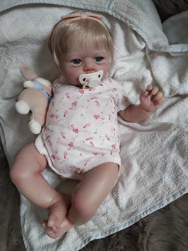 Bébé reborn eveillée - reborn,