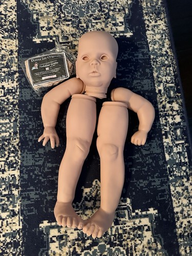Sold out legreta - 27”, doll