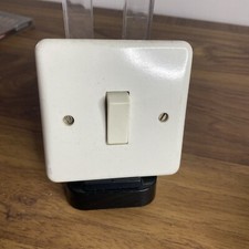 interrupteur simple allumage Neptune 1 Legrand  80100 occasion