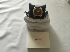 beautiful kenzo wristwatch
