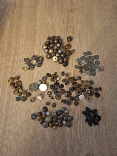 Lot boutons anciens fin - boutons,