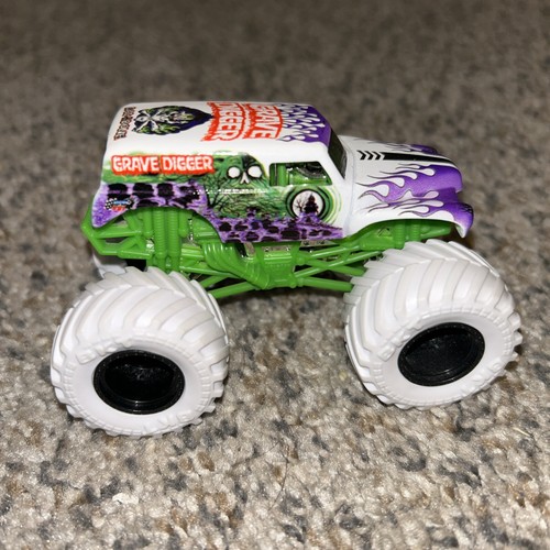 Monster jam grave digger - grave,