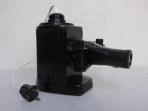 Vieux projecteur - vieux,