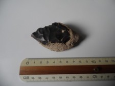 biface en silex taillé à talon réservé 8 cm x 4 cm   "Barzan (17)"