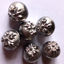 6 TRES BEAUX BOUTONS EN  VERRE