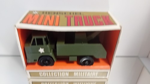 Camion militaire militaire
