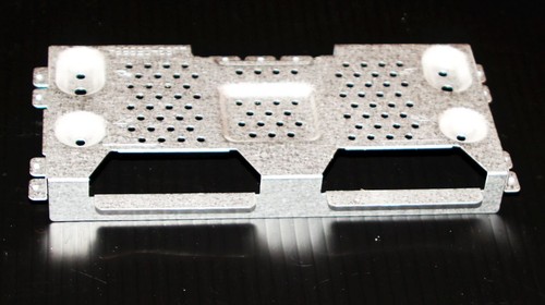 Internal metal bracket - internal,