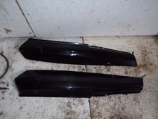 caches carters latéraux