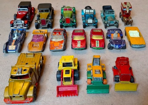 Matchbox lesney 17 voitures - /,