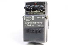 Pédale d'effets guitare BOSS RV-3 Digital Reverb Delay fonctionne d'occasion