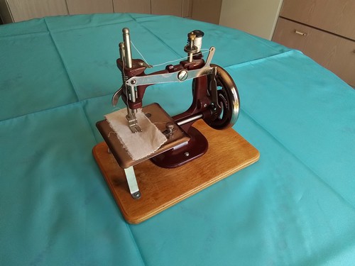Machine coudre pour enfant - machine,