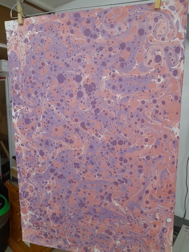 Papier marbré cuve - à, la