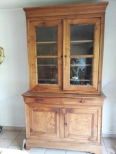 Buffet vaisselier en merisier, 2 portes basses, 2 portes vitrées , prof 0,56 m