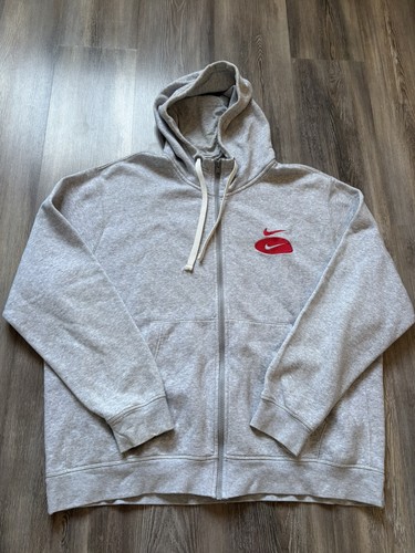 Sweat zip gris avec - à,