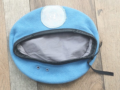 Béret militaire avec son - un,