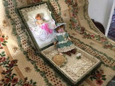 Ancienne Poupée Mignonnette Française :Unis France , Avec Trousseau