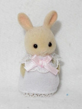 FIGURINE SYLVANIAN FAMILIES -