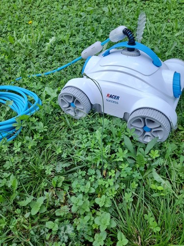 Robot nettoyeur piscine - nettoyeur,