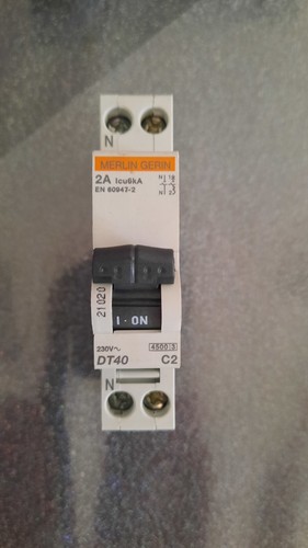 Disjoncteur dt40 merlin - dt40,