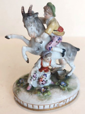 Figurine Groupe En  Porcelaine
