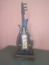 Support bouteille  bois guitare – Décoration rock, bar, cadeau original