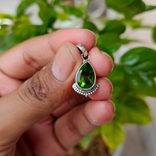Pendentif main handmade - pendentif,