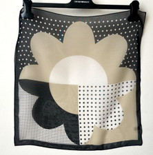 Petit Foulard carré Polyester motif Fleur géométrique Beige Blanc Noir 49 x 50cm