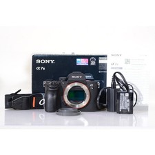 Sony Alpha 7 III plein Cadre Système de Caméra ILCE-7III Corps 2417 Résolution