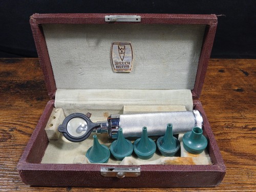 Vintage welch allyn otoscope - welch,