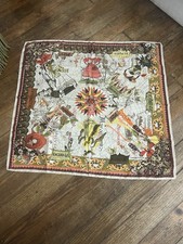 foulard  Les 6 Continents Christian  Lacroix