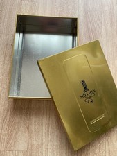 Boîte métallique de la